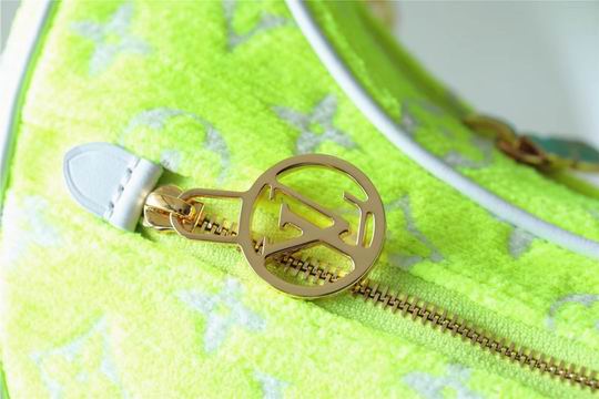 Louis Vuitton Loop Yellow Monogram jacquard velvet – LB118