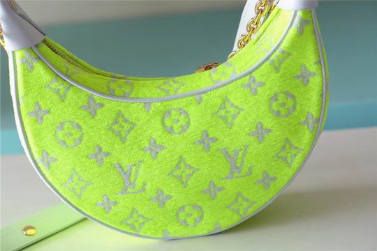 Louis Vuitton Loop Yellow Monogram jacquard velvet – LB118