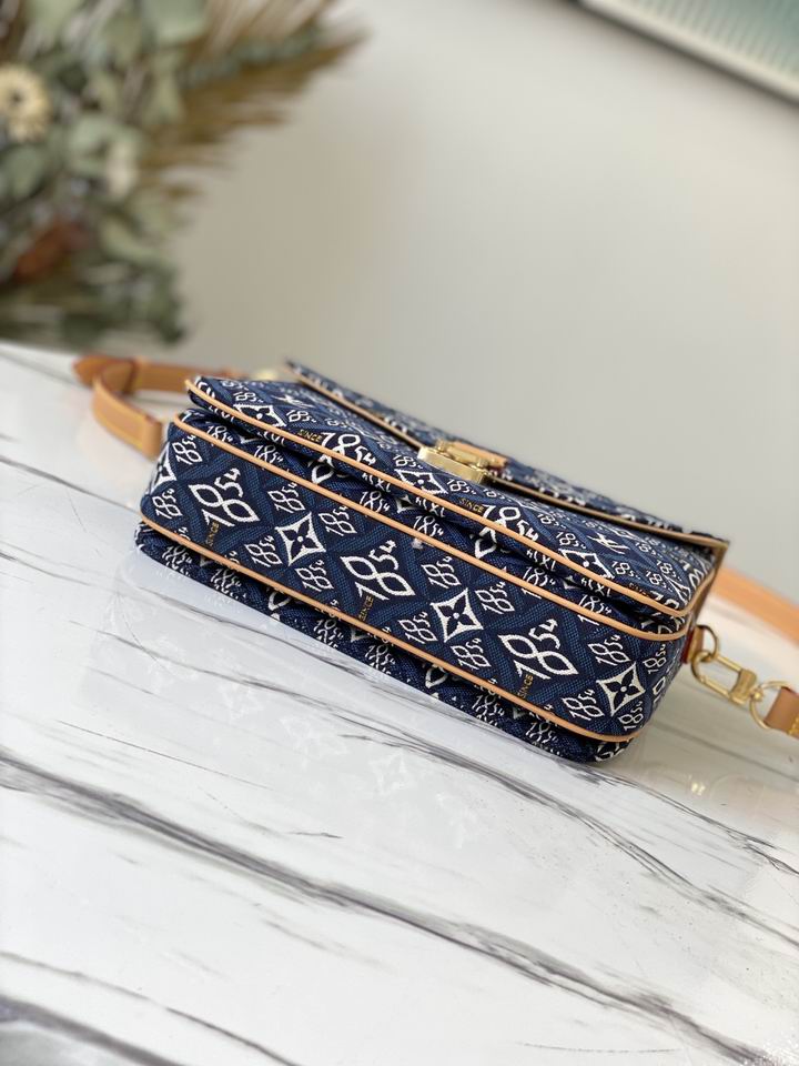 Louis Vuitton Since 1854 Pochette Metis Blue – LB140