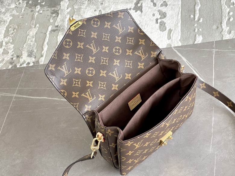 Metis Pochette Monogram Canvas – LB134