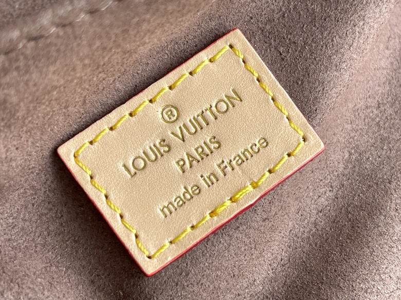 Metis Pochette Monogram Canvas – LB134