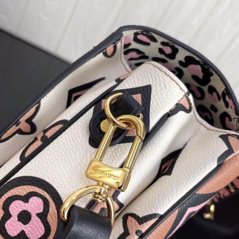 Metis Pochette Monogram Giant Wild At Heart – LB137