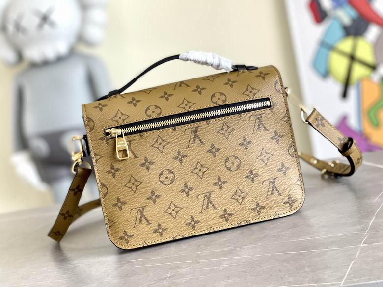 Metis Pochette Monogram Reverse Canvas – LB136