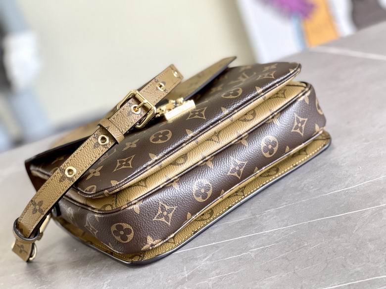Metis Pochette Monogram Reverse Canvas – LB136