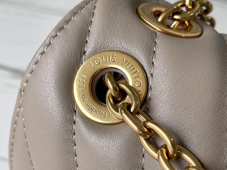 New Wave Chain Bag Dark Taupe – LB128