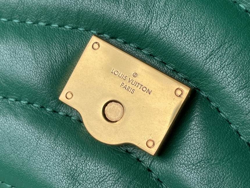 New Wave Chain Bag Emerald Green – LB124