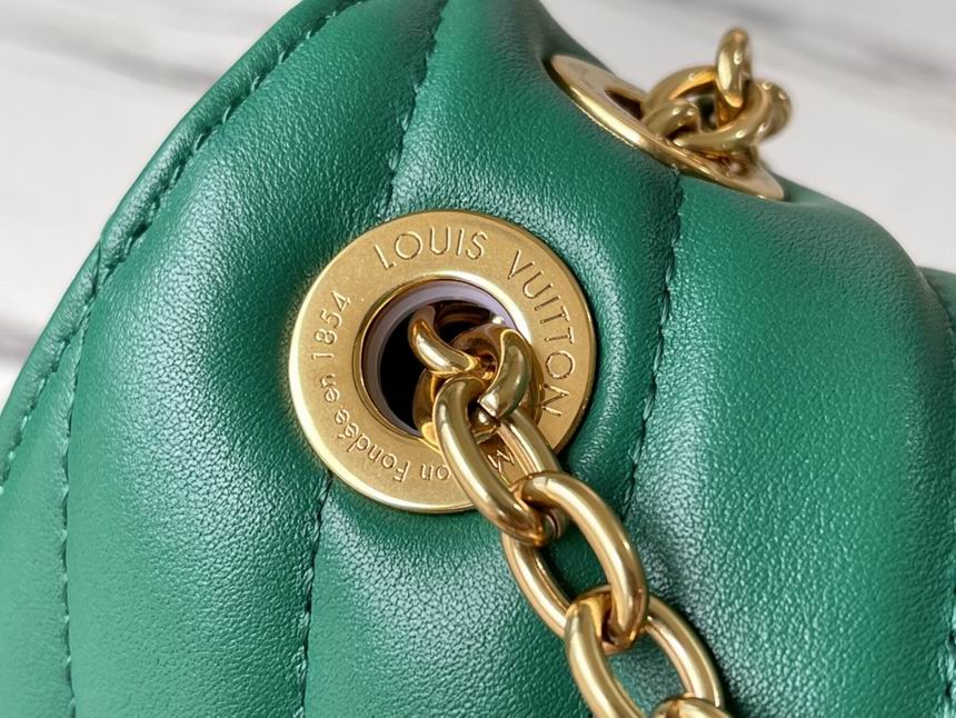 New Wave Chain Bag Emerald Green – LB124