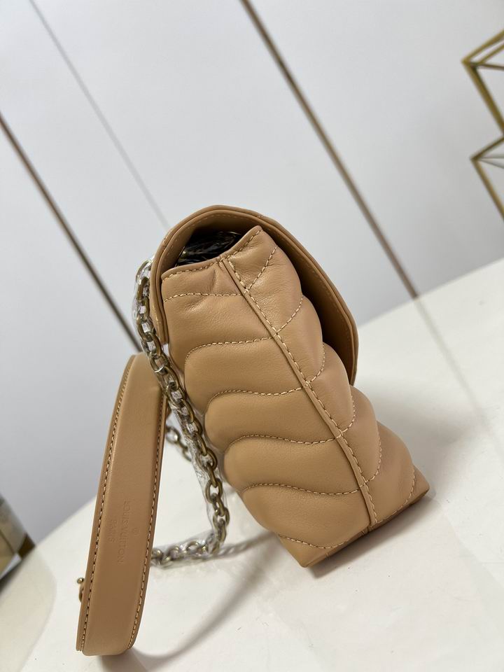 New Wave Chain Bag Noisette Hazelnut Brown – LB129