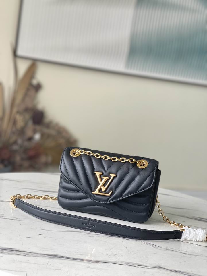 New Wave PM Chain Bag Black – LB123