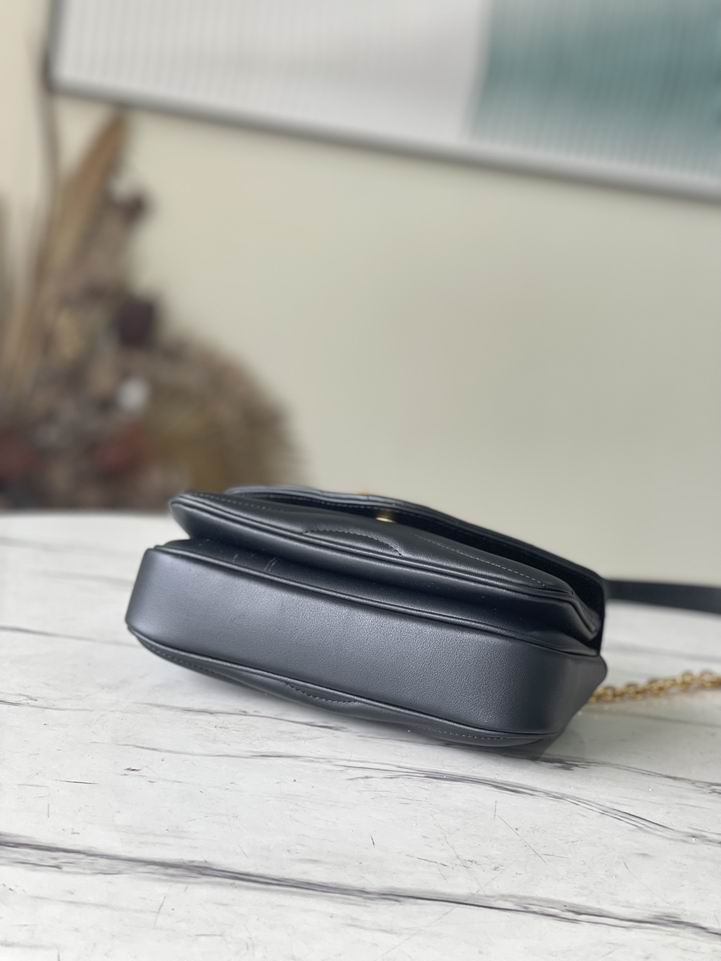 New Wave PM Chain Bag Black – LB123