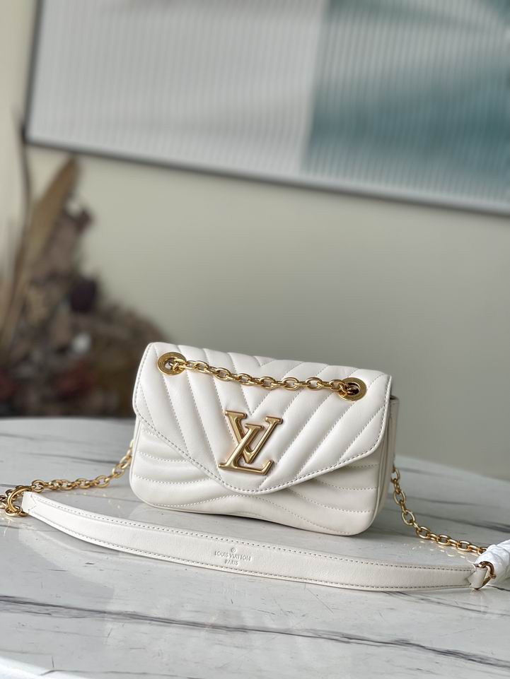 New Wave PM Chain Bag Snow White – LB121
