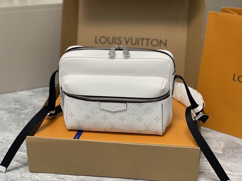 Outdoor Messenger Bag White – LB141