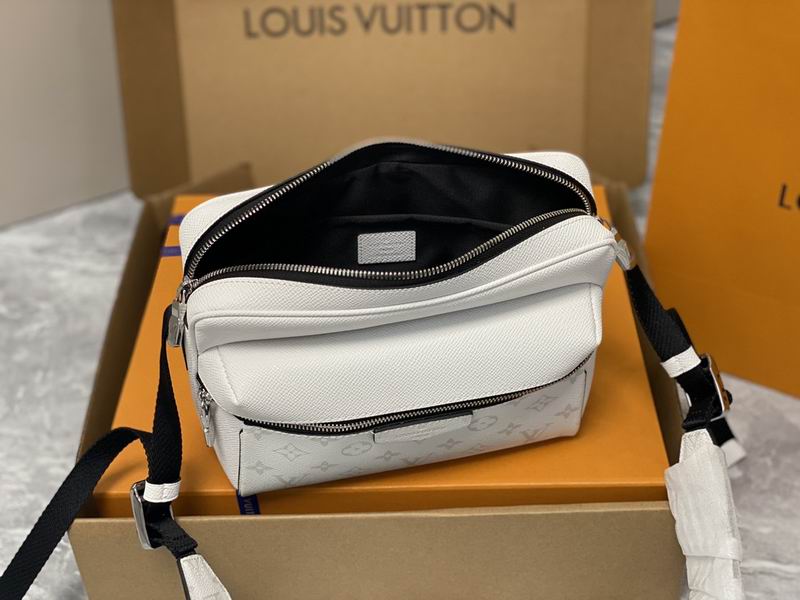 Outdoor Messenger Bag White – LB141