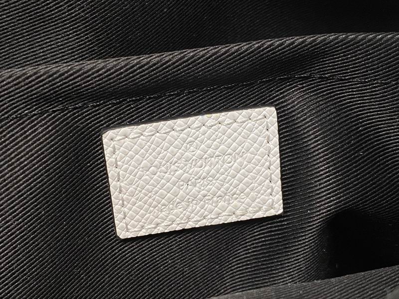 Outdoor Messenger Bag White – LB141