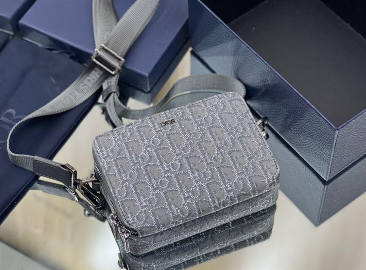 Pouch With Strap Ruthenium-Colored Dior Oblique Jacquard – DB100