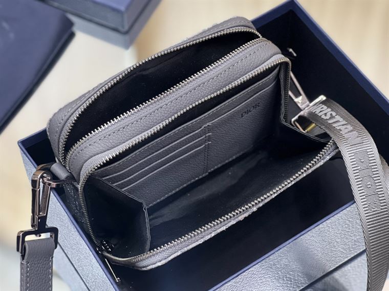 Pouch With Strap Ruthenium-Colored Dior Oblique Jacquard – DB100