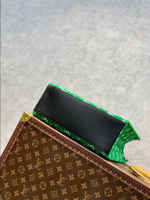 LV OnTheGo PM​ Tote Bag – LB167