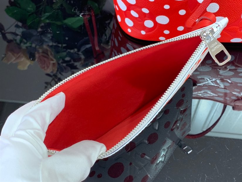 LV x YK Neverfull MM Tote Bag – LB152