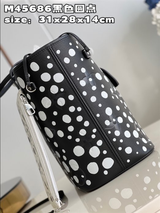LV x YK Neverfull MM Tote Bag – LB155