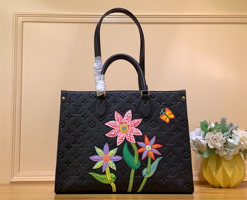 LV x YK OnTheGo MM​ Tote Bag – LB166