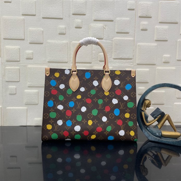 LV x YK OnTheGo MM​​ Tote Bag – LB160