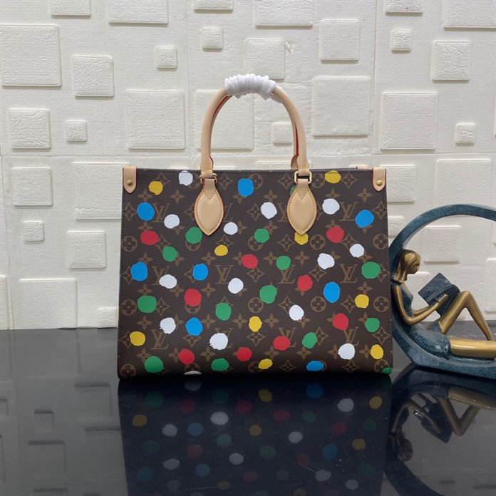 LV x YK OnTheGo MM​​ Tote Bag – LB160