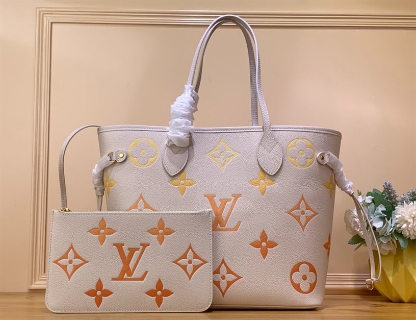 Louis Vuitton Neverfull MM Tote Bag – LB164