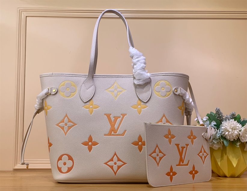 Louis Vuitton Neverfull MM Tote Bag – LB164