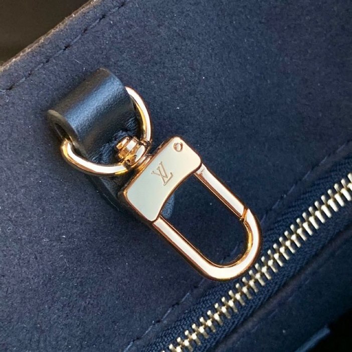 Louis Vuitton Onthego PM Tote Bag – LB170