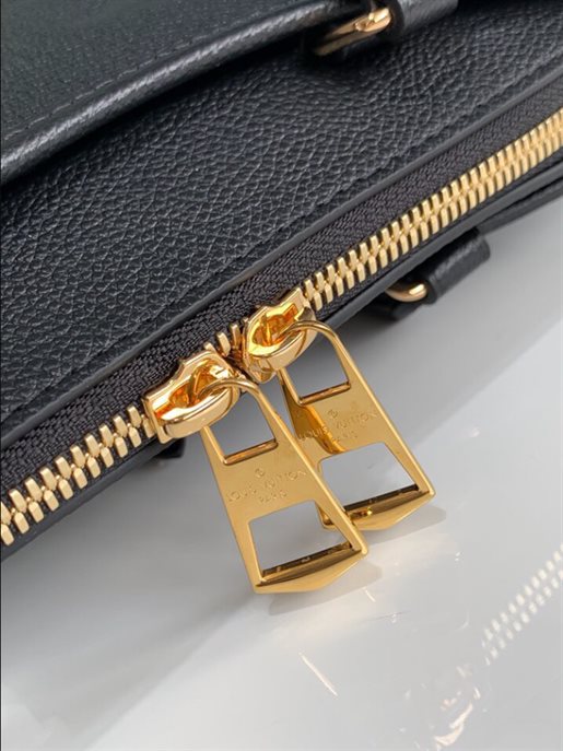 Louis Vuitton Trianon MM Bag – LB147