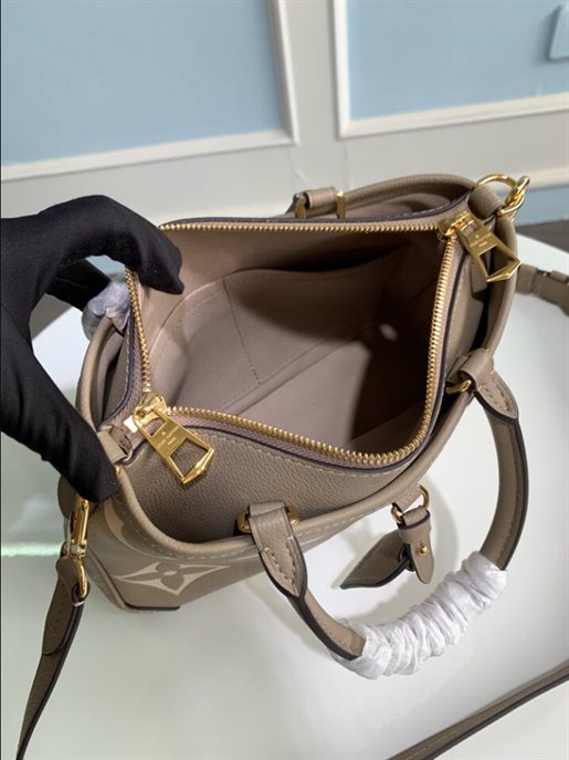 Louis Vuitton Trianon PM Bag – LB150
