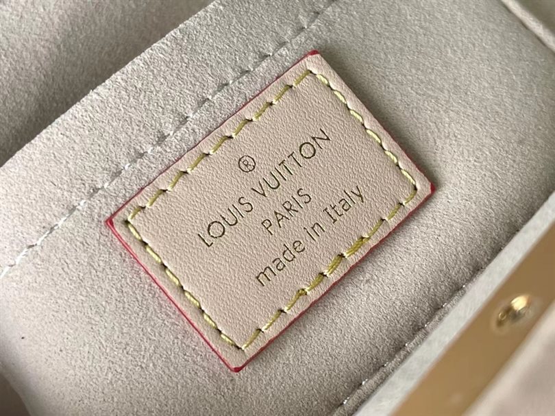 Monogram Clutch Bag – LB190