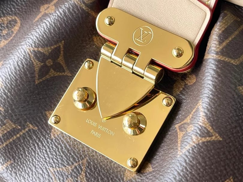 Monogram Clutch Bag – LB190