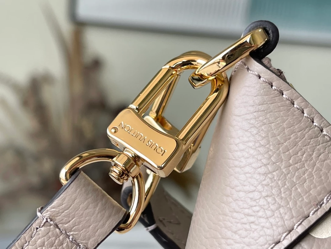 Bagatelle Bicolor Monogram Empreinte Leather – LB310
