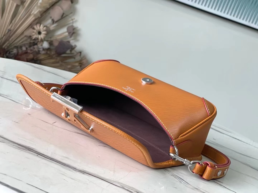 Buci Epi Leather Bag – LB274