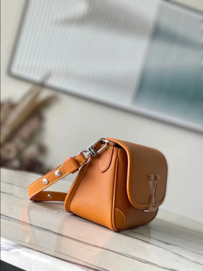 Buci Epi Leather Bag – LB274