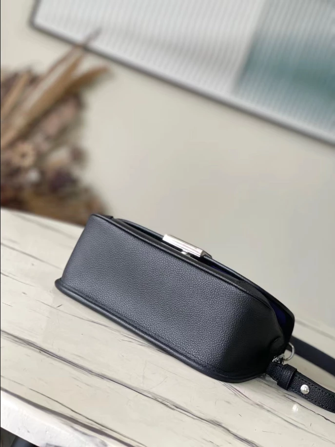 Buci Epi Leather Bag – LB276