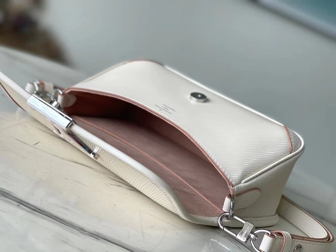 Buci Epi Leather Bag – LB278