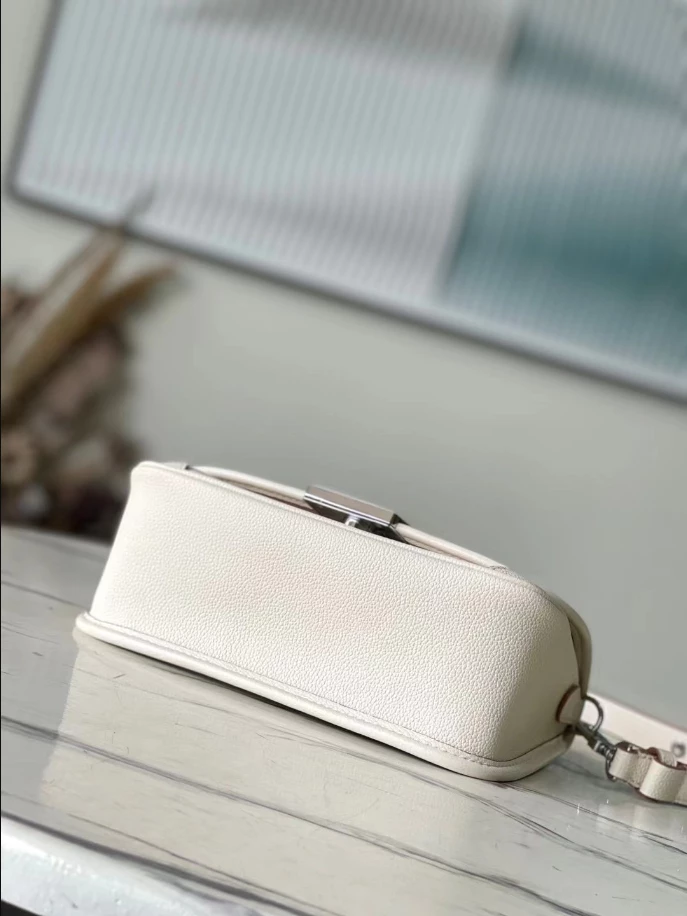 Buci Epi Leather Bag – LB278