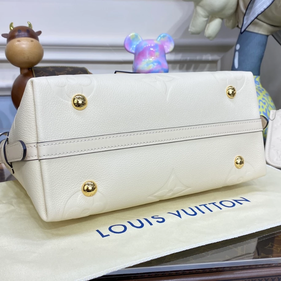 CarryAll PM Monogram Empreinte Handbag – LB301