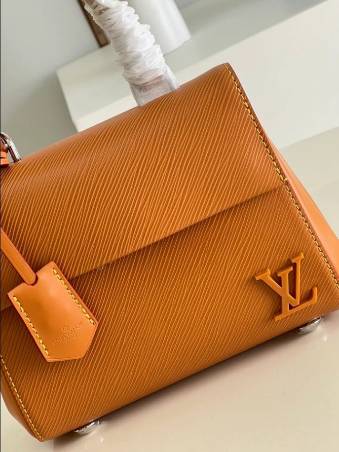 Cluny Mini Epi Leather Bag – LB283