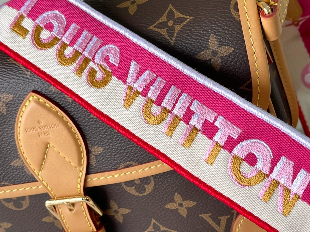 Diane Monogram Canvas Bag – LB306