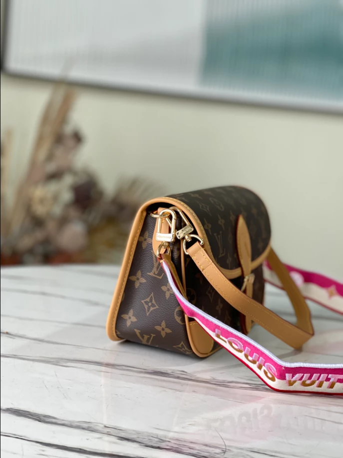 Diane Monogram Canvas Bag – LB306