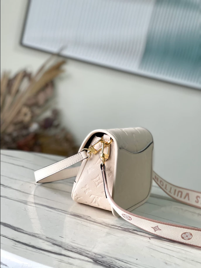 Diane Monogram Empreinte Leather Bag – LB304