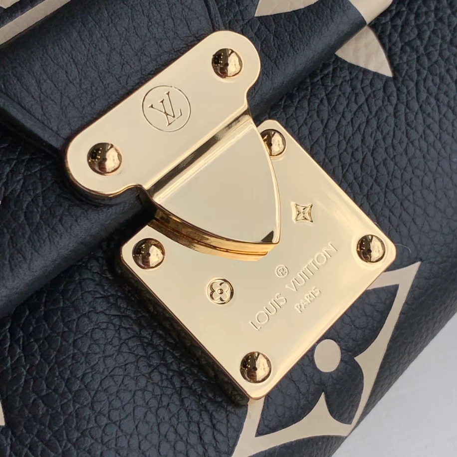Favorite Monogram Empreinte Leather – LB224