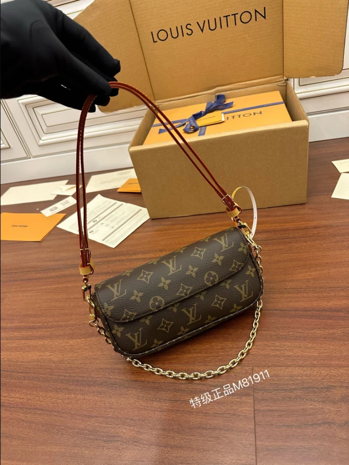 Ivy Wallet On Chain Bag – LB243