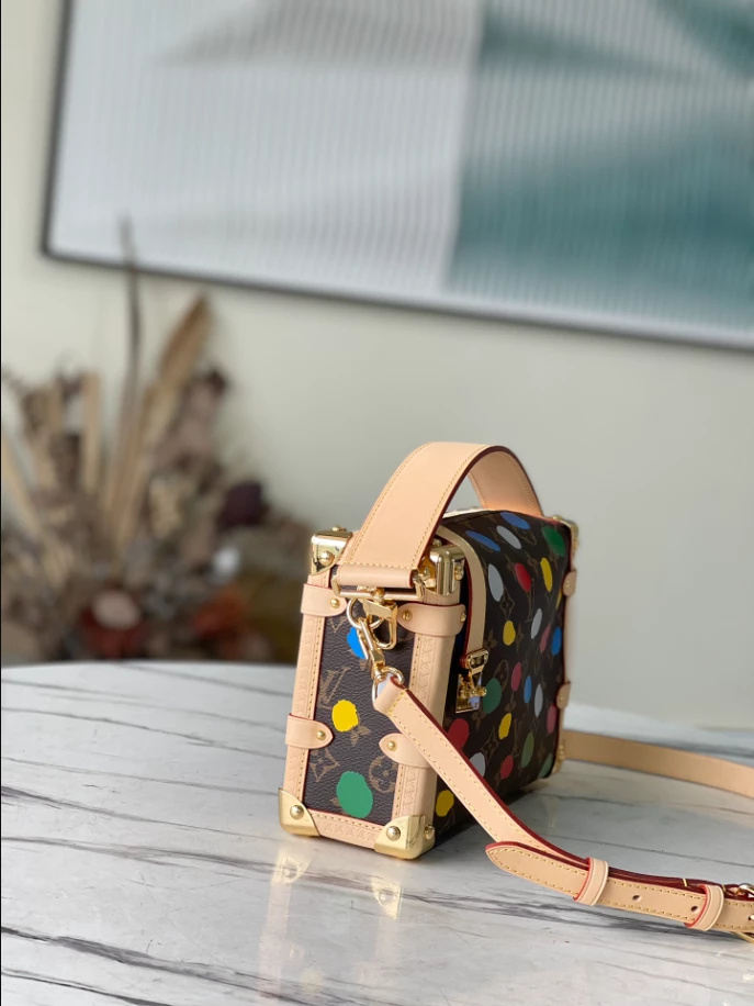 LV x YK Side Trunk Monogram Canvas – LB296