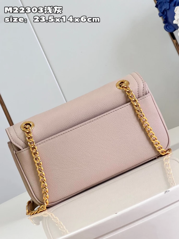 LockMe Chain Bag East West – LB244