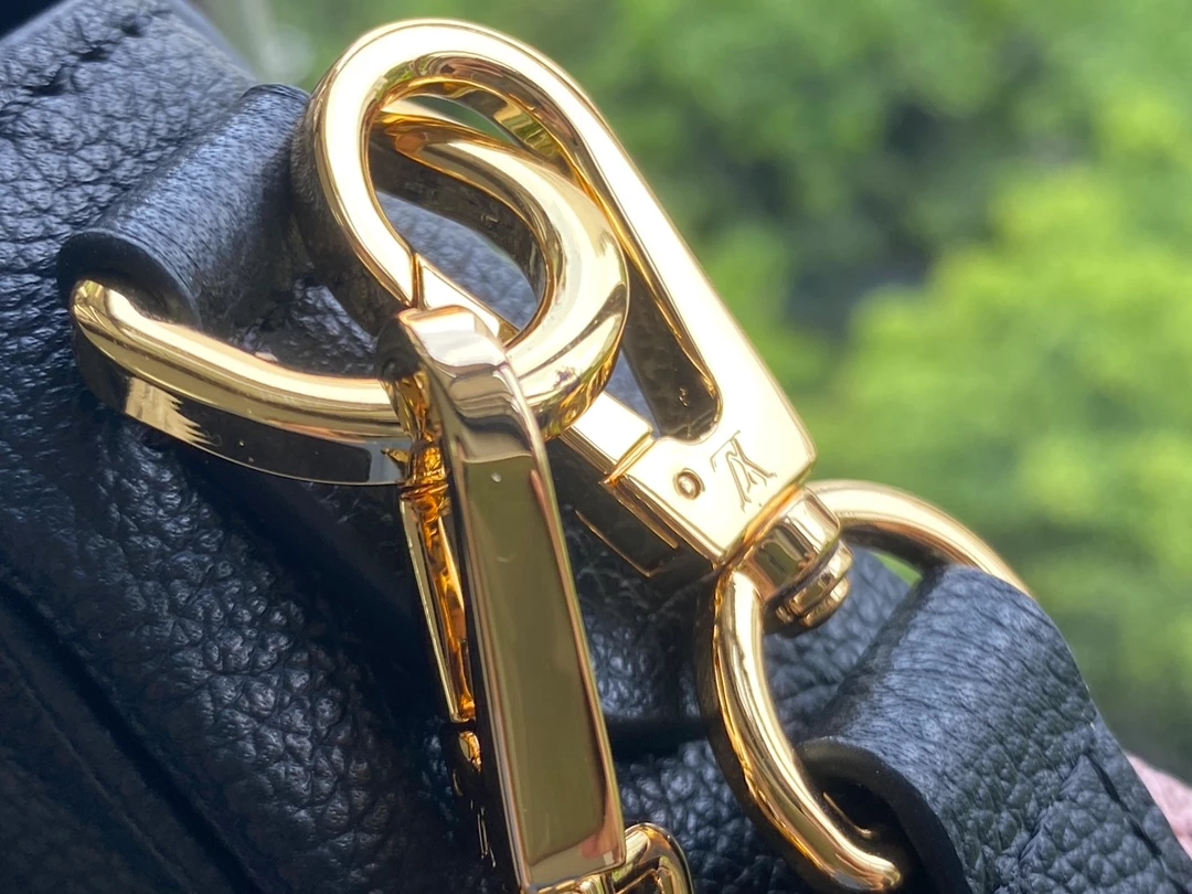 Lockme Tender handbag – LB227