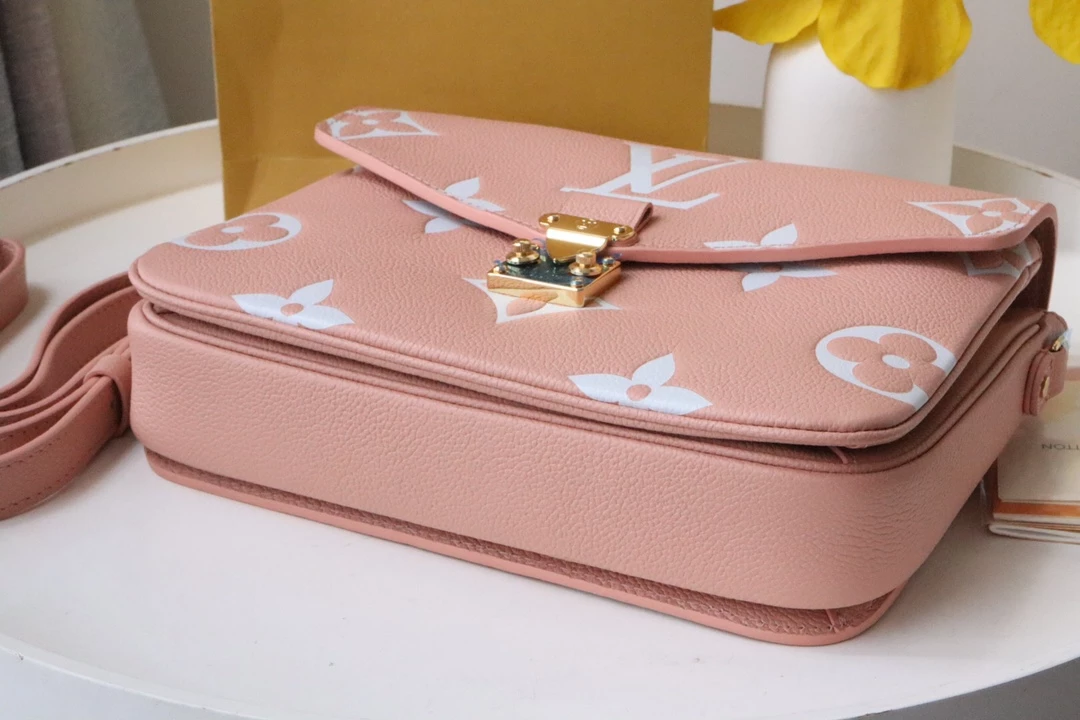 Metis Pochette Bicolor Monogram Empreinte Leather – LB282